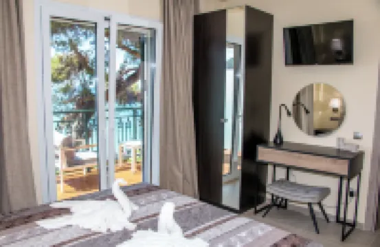 Glyfada Beach Hotel