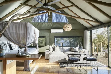 Victoria Falls River Lodge