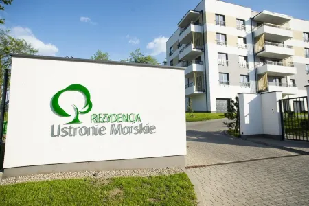 Marina I Dom Rodzinny - Basen ZEWNĘTRZNY, Kort Tenisowy, SIŁOWNIA, Plac Zabaw, Boisko - 365Pam