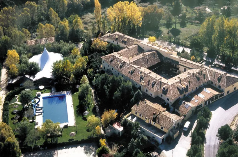 法拉雷山洞酒店