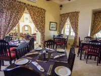 Albion Manor Hotels in Berea