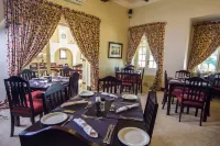 Albion Manor