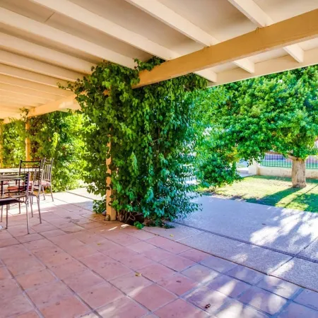 North Phoenix 6 Bedroom with Guest House & Pool!