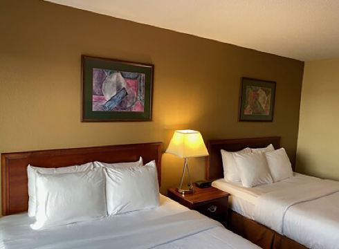 Comfort Inn & Suites at I-74 and 155