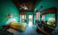 Xtabi Resort Hotel di West End