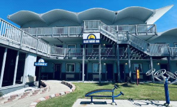 Blue Wave Inn