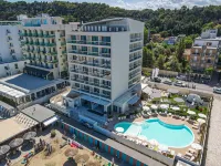 Nautilus Family Hotel - Pools