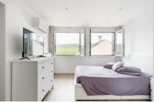 Chambre climatisée 15 m2 拉費泰蘇茹瓦爾酒店