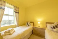 Cottage - Sleeps 5 - Hot Tub - Garden - Parking - 4-Star