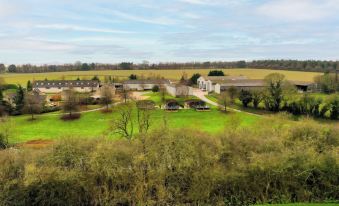 Unique 1 Bedroom Eco-Retreat in Old Chalford!
