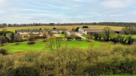 Unique 1 Bedroom Eco-Retreat in Old Chalford!