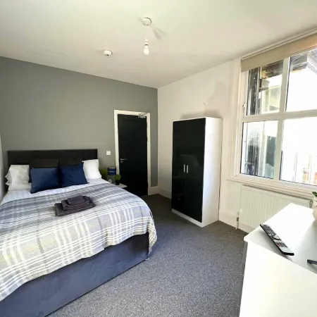 Chantry Suites by SA Stays