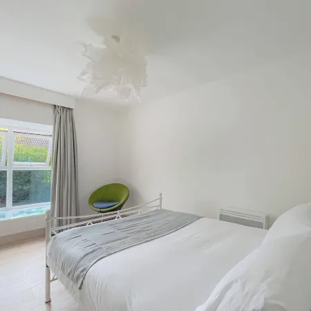 Entire 2 Bedroom House 7m To Station Отели в г. Барнет