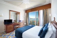 Alimuri Bay Resort - balcony