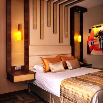 Avin Hotel