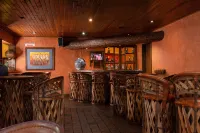 Villa Mexicana Creel Mountain Lodge - bar