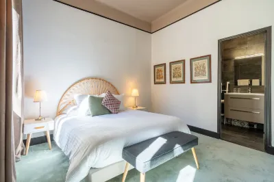 La Maison d'été Hotels in Alleins