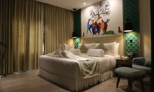 The Cruze Premium Boutique Hotel