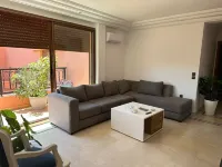 아파트먼트 센터 겔리즈