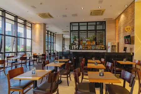 Ozped Flats Particulares Edifício Cullinan Отели рядом с достопримечательностью «Three Powers Plaza»