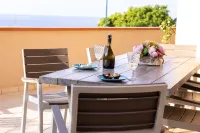 Arcobaleno 特羅佩阿飯店