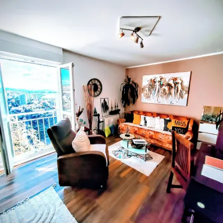 Cozy Seaside Retreat in Rijeka