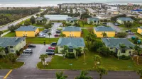 Coastal Clipper Charming 2 Bdr, Walk to Beach!