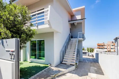 Gaia Elegant Retreat II Отели в г. Каниделу