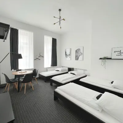 هوتل أفاليكس Hotels near وايسنزي
