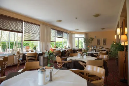 Montana Hotel Senden Отели в г. Хафиксбек