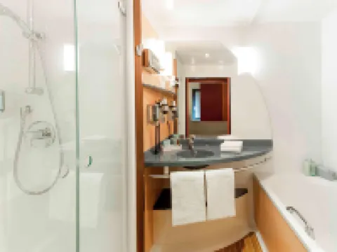 โนโวเทล สวีท มาร์เซย ซองทร์ ยูโรเมด โรงแรมในมาร์กเซย์