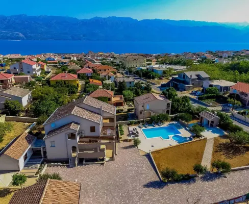 Villa Zlatni Dvori ZadarVillas