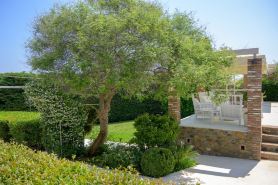 Oikies Small Elegant Houses