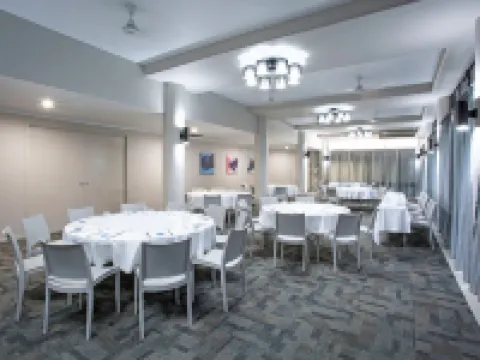 Mantra Club Croc Hotels in Cannonvale