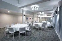 Mantra Club Croc Hotels in Cannonvale