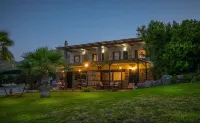 Cavo Petra Hôtels à : Methana