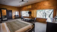 Cedar Lodge by Aahma