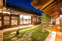 Soi Hanok Stay Hotels near Hwangnidan-gil Street