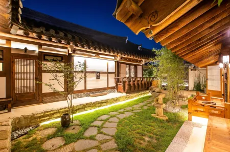 Soi Hanok Stay Отели рядом с достопримечательностью «Gyeongju World Entertainment Park»