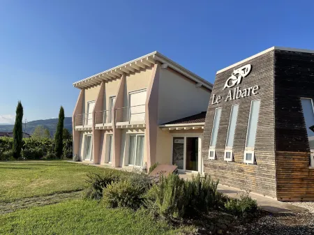 B&B Le Albare Отели в г. Монтеккья-ди-Крозара