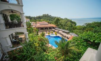Shana by the Beach Manuel Antonio