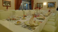 King's House Hotel Resort - breakfast