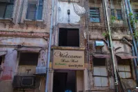 Hotel Tourister Hotels near Peddar Road
