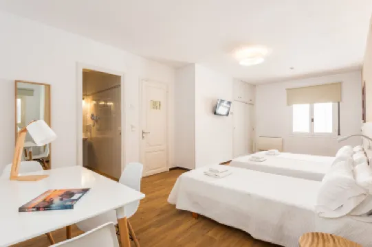 Hostal Jume - Urban Rooms Hotel di 