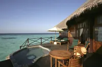 Coco Palm Dhuni Kolhu - Hot Springs