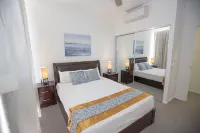 Gladstone Central Plaza Official Hotels in Gladstone