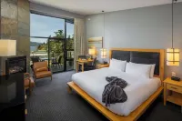 Brentwood Bay Resort & Spa