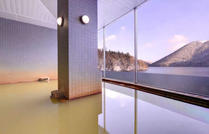 Shikaribetsu Lakeside Onsen Hotel Fusui