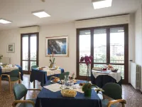 กาซา อัล คาร์มิเน โรงแรมใกล้สถานีรถไฟ Padova