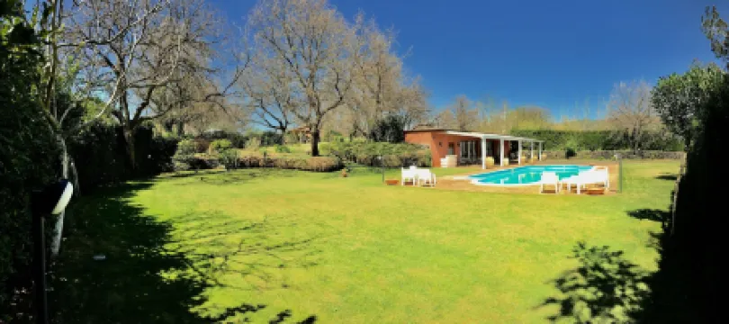 格里辛家庭旅館